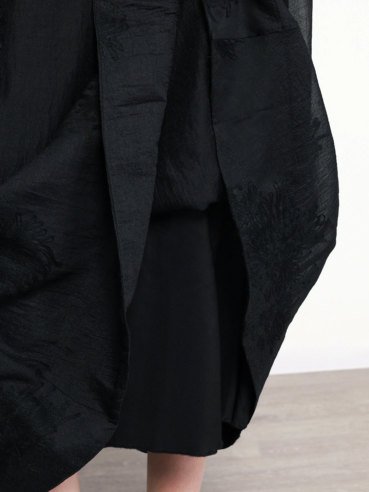 Юбка черного цвета с эластичным поясом